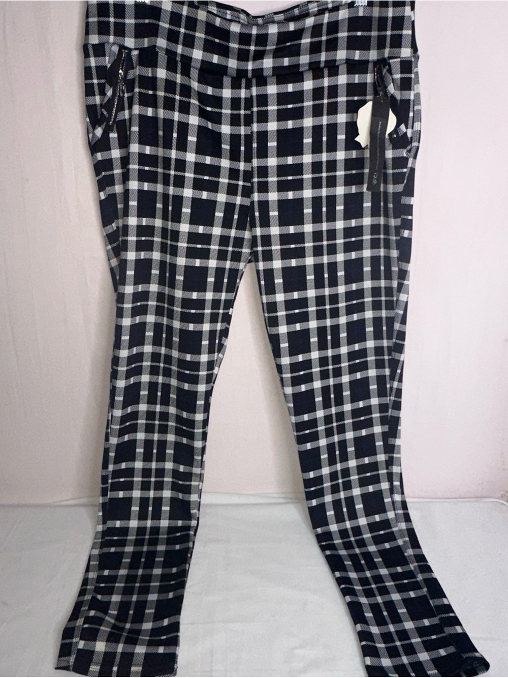 shosho Black & White Plaid Cropped Pants